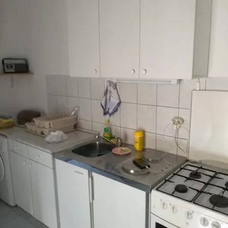 Emanuel Apartment *